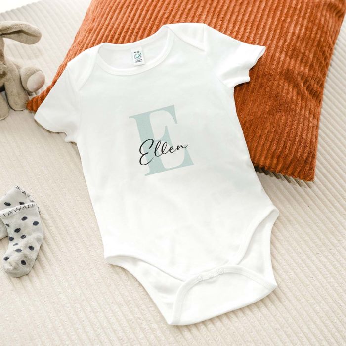 Personlig babybody med monogram